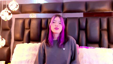 Snapshot of alliciakim chatting on 01/28/25, 08:15 Allicia online show from 01/28/25, 08:15