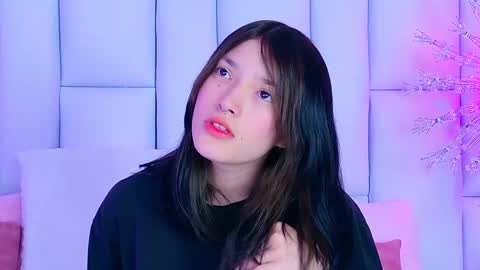 Snapshot of alliciakim chatting on 03/01/25, 07:15 Allicia online show from 03/01/25, 07:15