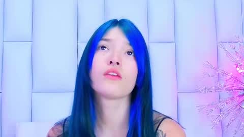 Snapshot of alliciakim chatting on 03/04/25, 07:11 Allicia online show from 03/04/25, 07:11