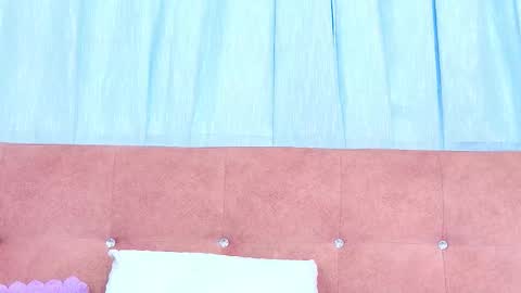 Snapshot of alliciakim chatting on 12/01/25, 07:19 Allicia online show from 12/01/25, 07:19