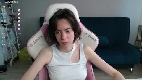 Snapshot of allie_hazie chatting on 04/30/26, 12:50 alice online show from 04/30/26, 12:50