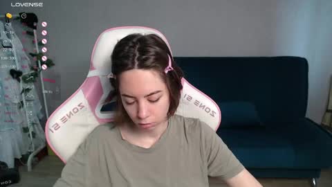 Snapshot of allie_hazie chatting on 05/08/26, 12:38 alice online show from 05/08/26, 12:38