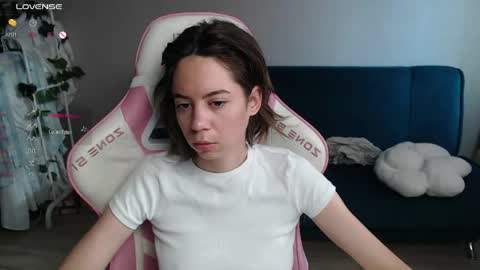 Snapshot of allie_hazie chatting on 06/03/26, 12:24 alice online show from 06/03/26, 12:24