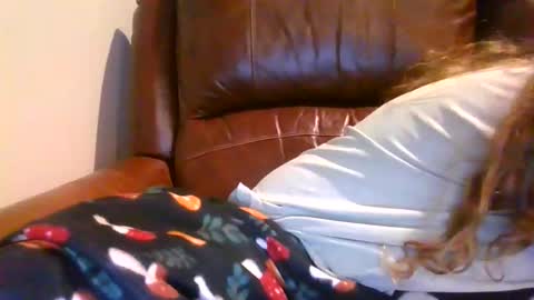 alliebearx online show from 11/24/25, 05:29