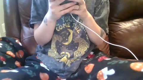 alliebearx online show from 02/17/26, 04:46