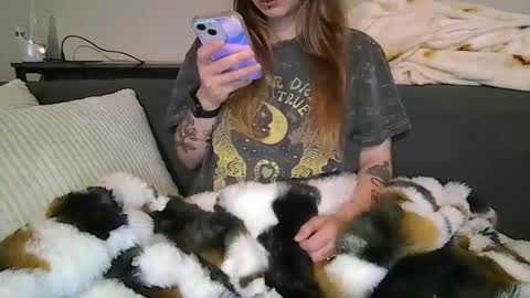 alliebearx online show from 04/28/26, 05:34