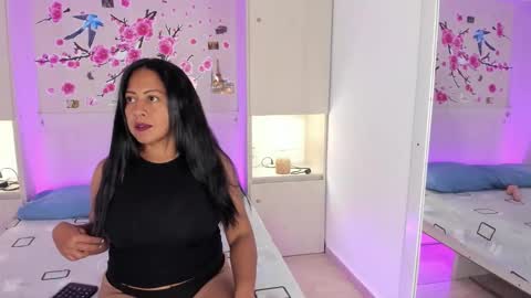 Snapshot of alliebennet chatting on 02/11/26, 07:52 ALISON online show from 02/11/26, 07:52