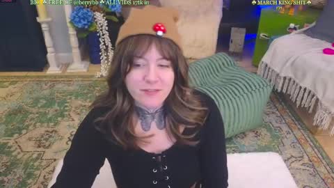 Snapshot of allieberrybb chatting on 03/07/25, 01:29 bb online show from 03/07/25, 01:29