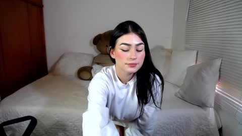 Snapshot of allierose_ chatting on 03/07/25, 06:43 Allie online show from 03/07/25, 06:43