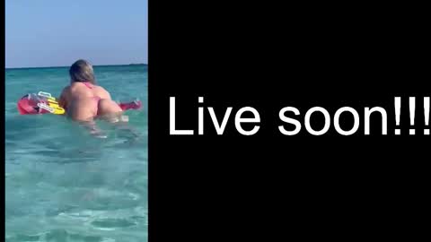 Snapshot of alliesynns chatting on 10/25/25, 04:20 Allie online show from 10/25/25, 04:20