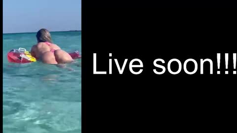 Snapshot of alliesynns chatting on 10/27/25, 05:33 Allie online show from 10/27/25, 05:33