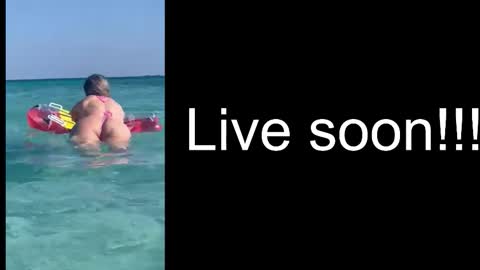 Snapshot of alliesynns chatting on 11/02/25, 05:32 Allie online show from 11/02/25, 05:32