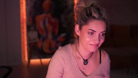 Snapshot of alliesynns chatting on 11/14/25, 06:23 Allie online show from 11/14/25, 06:23