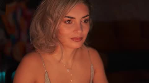 Snapshot of alliesynns chatting on 12/02/25, 05:46 Allie online show from 12/02/25, 05:46