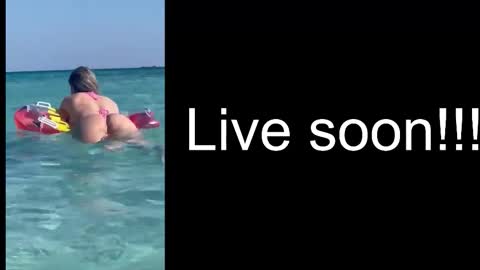 Snapshot of alliesynns chatting on 01/14/26, 12:22 Allie online show from 01/14/26, 12:22