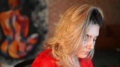 Snapshot of alliesynns chatting on 01/15/26, 01:26 Allie online show from 01/15/26, 01:26