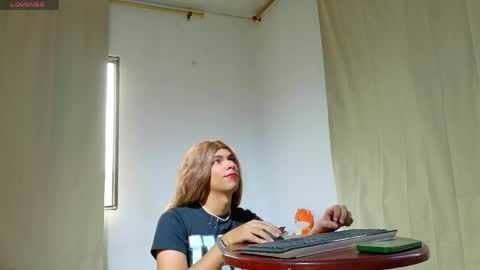 Alliison Foxx online show from 04/25/26, 12:52