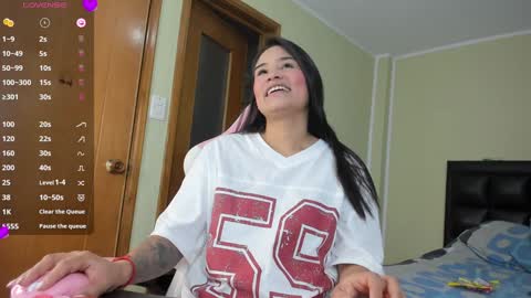 Snapshot of allison_love chatting on 01/18/25, 06:56 allison online show from 01/18/25, 06:56