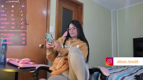 Snapshot of allison_love chatting on 11/22/25, 06:01 allison online show from 11/22/25, 06:01