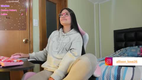 Snapshot of allison_love chatting on 11/23/25, 04:34 allison online show from 11/23/25, 04:34