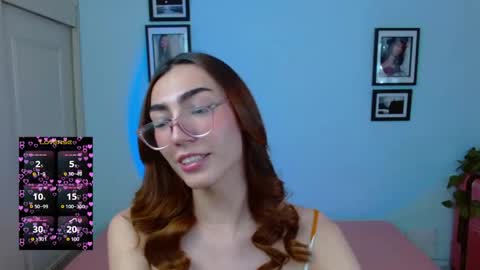 Snapshot of allisonblossom chatting on 10/05/25, 07:45 online show from 10/05/25, 07:45