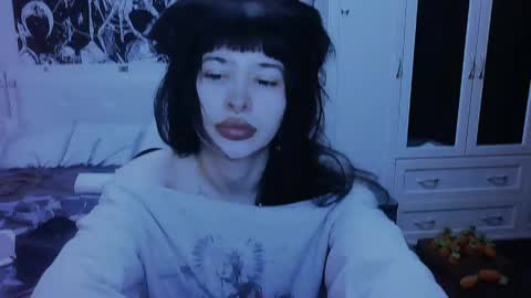 Alis online show from 05/19/26, 04:02