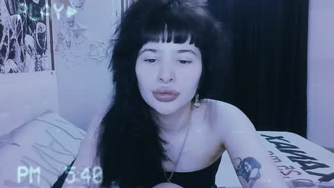 Snapshot of allisondeetz chatting on 07/08/26, 04:33 Alis online show from 07/08/26, 04:33