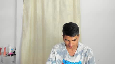 Snapshot of allisonjustingb chatting on 01/09/25, 03:26 AllisonJustin online show from 01/09/25, 03:26