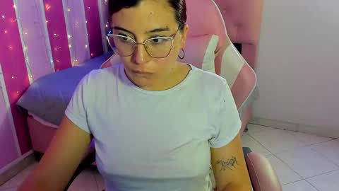 Snapshot of allisonlove_88 chatting on 11/08/25, 06:02 ALLISON online show from 11/08/25, 06:02