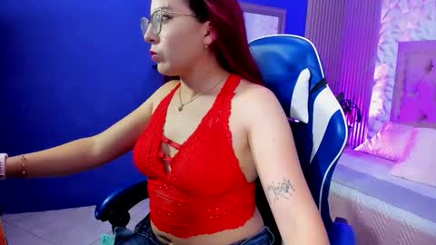 Snapshot of allisonlove_88 chatting on 11/12/25, 05:08 ALLISON online show from 11/12/25, 05:08