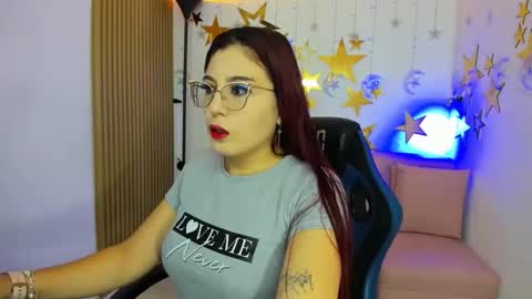 Snapshot of allisonlove_88 chatting on 12/02/25, 03:45 ALLISON online show from 12/02/25, 03:45