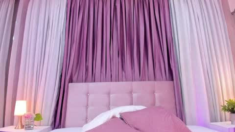 Snapshot of allisonn_bell chatting on 01/29/25, 02:53 Allison online show from 01/29/25, 02:53