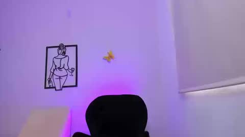 Snapshot of allisonn_bell chatting on 09/11/25, 08:42 Allison online show from 09/11/25, 08:42