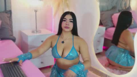 Snapshot of allissonjames chatting on 11/30/25, 11:25 Allisson online show from 11/30/25, 11:25