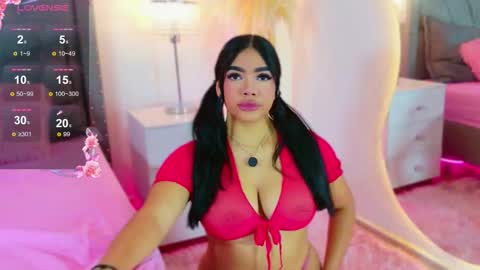 Snapshot of allissonjames chatting on 12/05/25, 12:47 Allisson online show from 12/05/25, 12:47