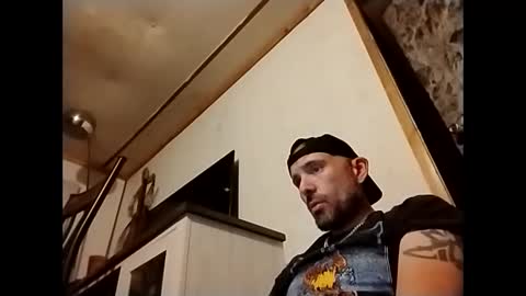 Snapshot of allitrunnin chatting on 09/27/25, 09:58 allitrunnin online show from 09/27/25, 09:58