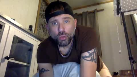 Snapshot of allitrunnin chatting on 10/04/25, 10:57 allitrunnin online show from 10/04/25, 10:57