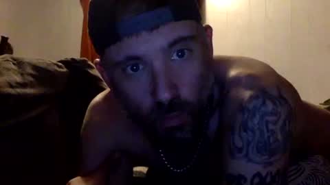 Snapshot of allitrunnin chatting on 10/15/25, 06:35 allitrunnin online show from 10/15/25, 06:35