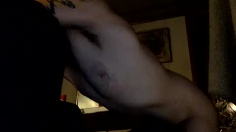 Snapshot of allitrunnin chatting on 10/25/25, 07:16 allitrunnin online show from 10/25/25, 07:16