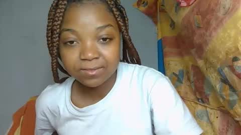 allizida01 online show from 12/14/25, 10:09