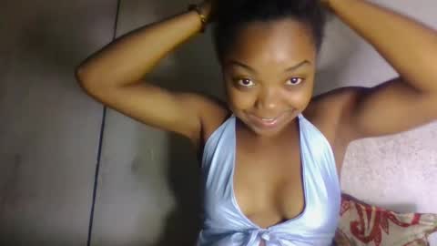 allizida01 online show from 05/15/26, 11:28