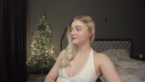 ALOTROPP NOT BABY online show from 01/04/25, 07:44