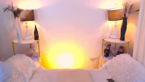 Snapshot of alluring_brianna08 chatting on 02/11/26, 05:23 Brianna online show from 02/11/26, 05:23