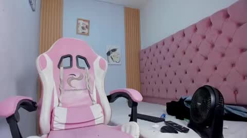 alluringangel01 online show from 10/31/25, 02:45