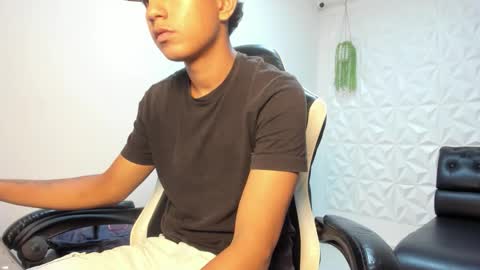 alluringangel01 online show from 01/08/26, 01:08