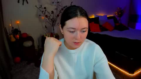 alluringeyess online show from 10/28/25, 10:08