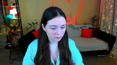 Snapshot of alluringeyess chatting on 04/19/26, 06:32 alluringeyess online show from 04/19/26, 06:32