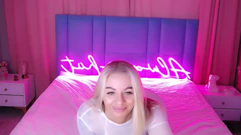 AlwaysHot online show from 11/06/25, 02:01