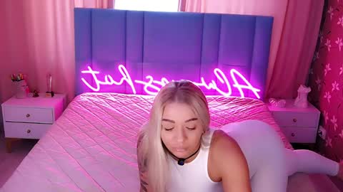 AlwaysHot online show from 04/09/26, 02:11