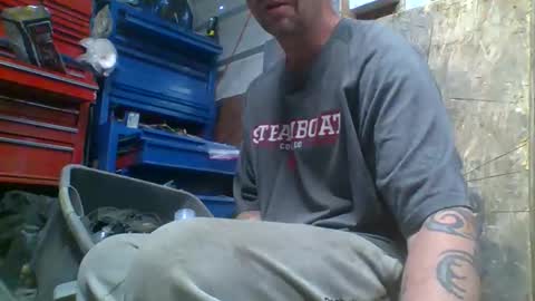 Snapshot of allwolf0323 chatting on 10/29/25, 08:21 allwolf0323 online show from 10/29/25, 08:21